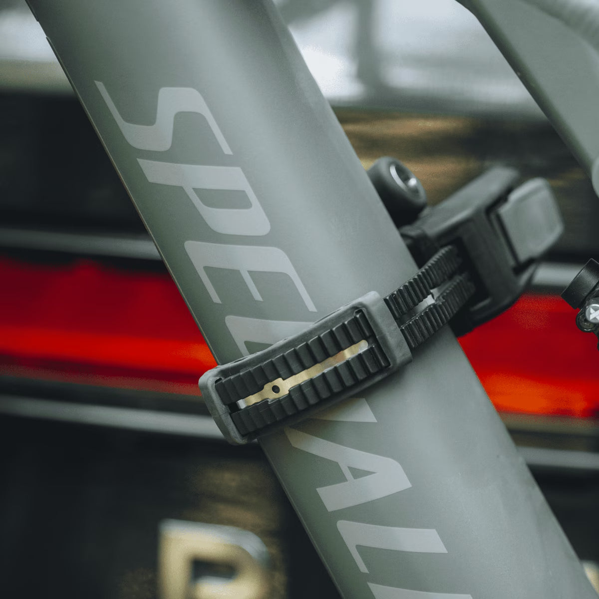 Thule Epos ParkSecure 3-bike towball Bike Carrier 13-pin